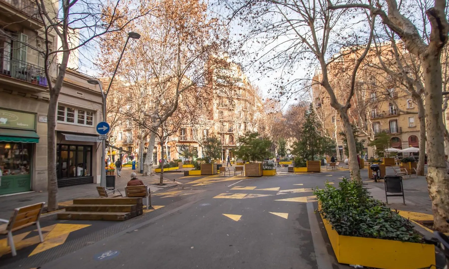 41Par1022 - Luminous Apartment In Sant Antoni Barcelona Spain