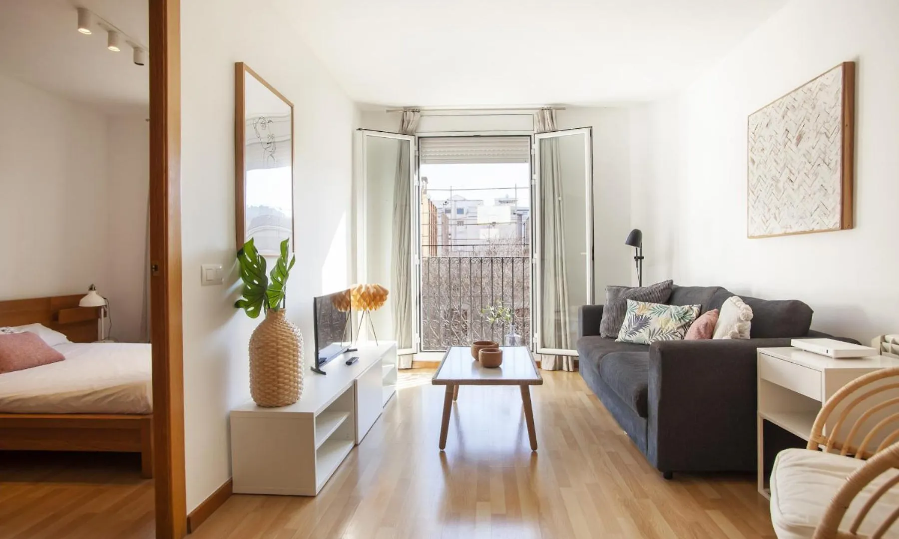 41Par1022 - Luminous Apartment In Sant Antoni Barcelona